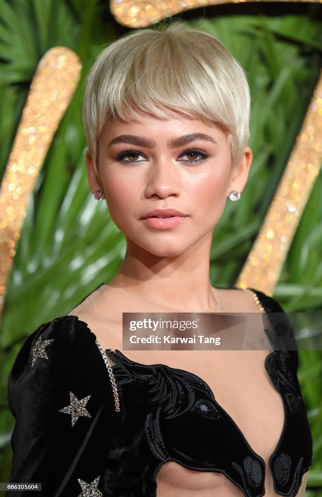 The Fashion Awards 2017 In Partnership With Swarovski - Red Carpet Arrivals