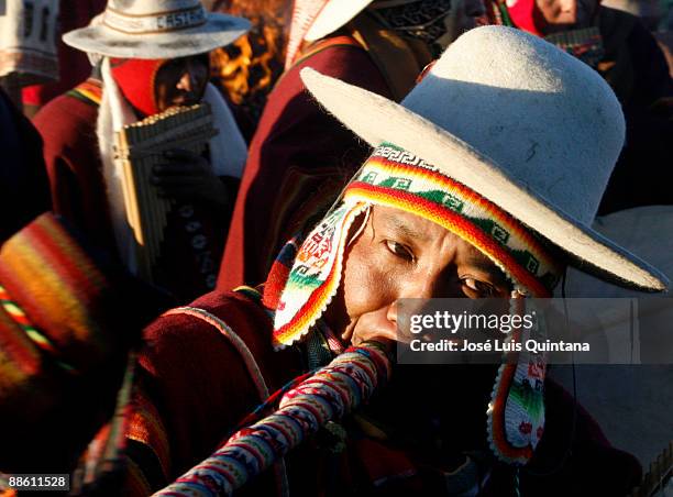 Aymarans celebrate the 5517 new year's eve at the Kalasasaya Temple in Tiwanaco, Bolivia on June 21, 2009. The winter's solstice marks the new year...