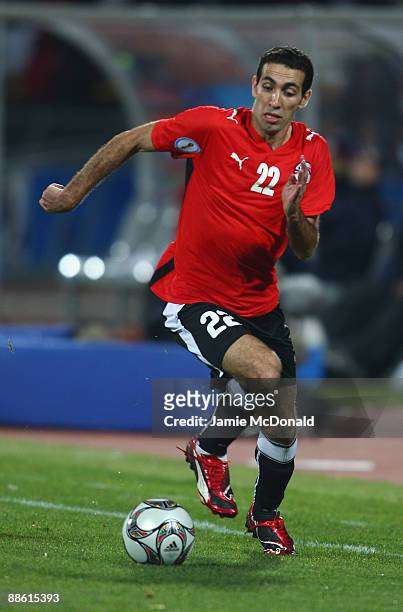 Mohamed Aboutrika of Egypt runs with the ball during the FIFA Confederations Cup match between Egypt and USA at Royal Bafokeng Stadium on June 21,...