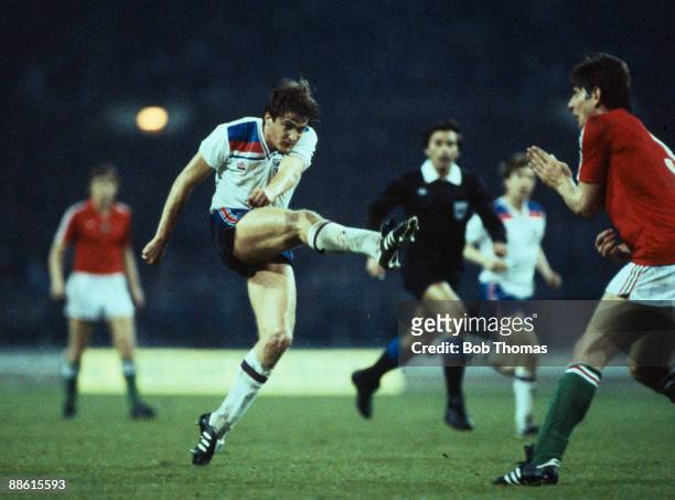 England's Gary Mabbutt shoots during the European Championship Qualifying match between England and Hungary at Wembley Stadium, 27th April 1983....
