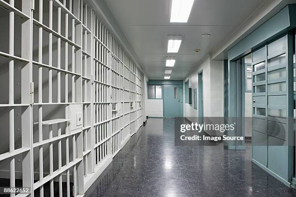 prison corridor - 警察署 ストックフォトと画像