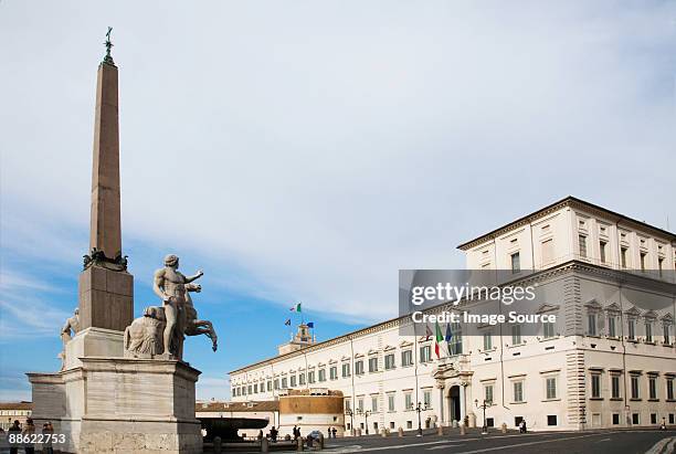 palazzo del quirinale rome - quirinale photos et images de collection