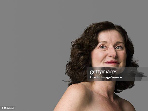 portrait of a mature woman - nu imagens e fotografias de stock