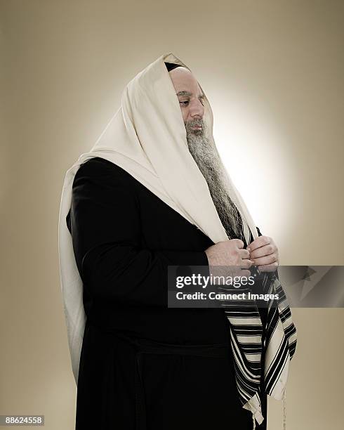 Attractive Rabbi 320 Rabbi Beard Stock Photos, High-Res Pictures, and Images - Getty Images