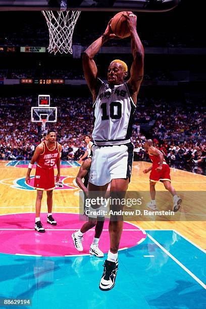 Rodman Lakers Rockets 16,549 Rockets Spurs Stock Photos, High-Res Pictures, and Images ...