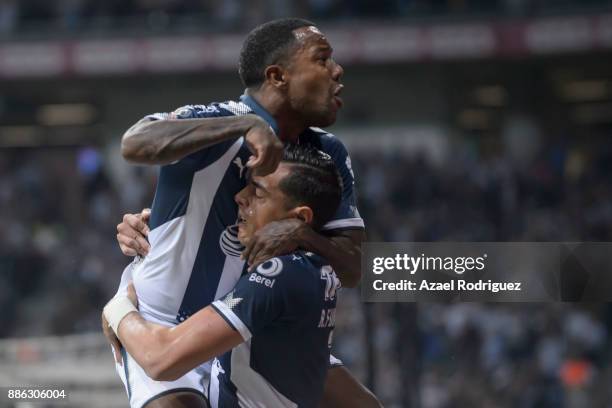 Rogelio Funes Mori of Monterrey celebrates with teammate Dorlan Pabon after scoring his team´s first goal during the semifinal second leg match...