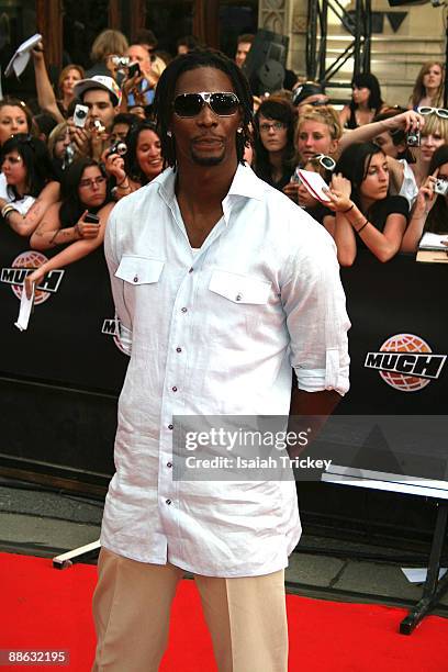 Basketball player Chris Bosh arrives at the MuchMusic Video Awards on June 21, 2009 in Toronto, Canada.