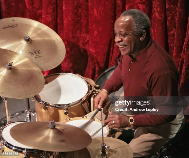 16 Mel Brown (Drummer) Stock Photos, HighRes Pictures, and Images