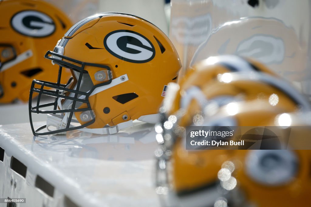 Tampa Bay Buccaneers v Green Bay Packers