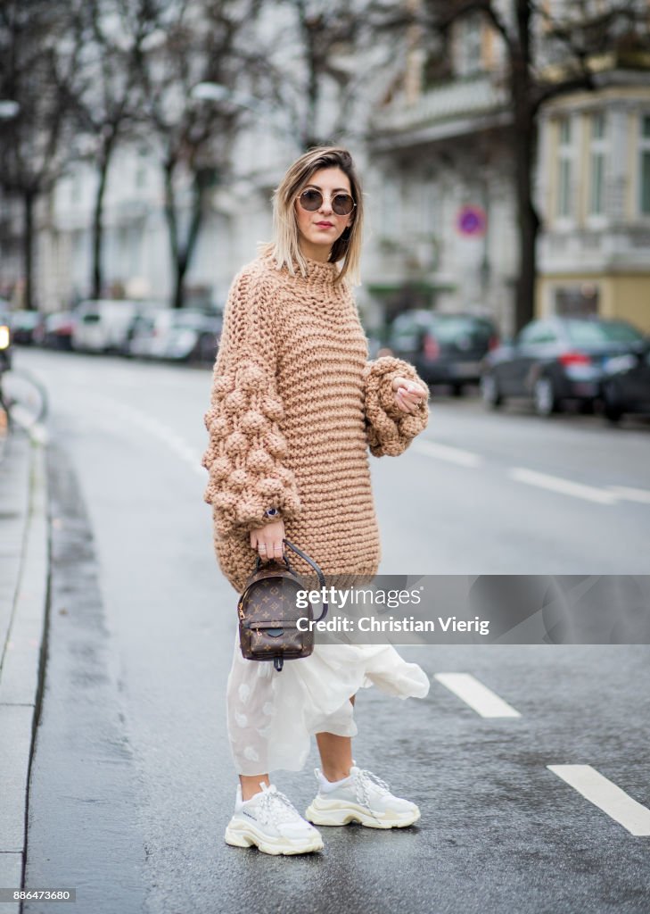 Street Style - Hamburg - December 5, 2017