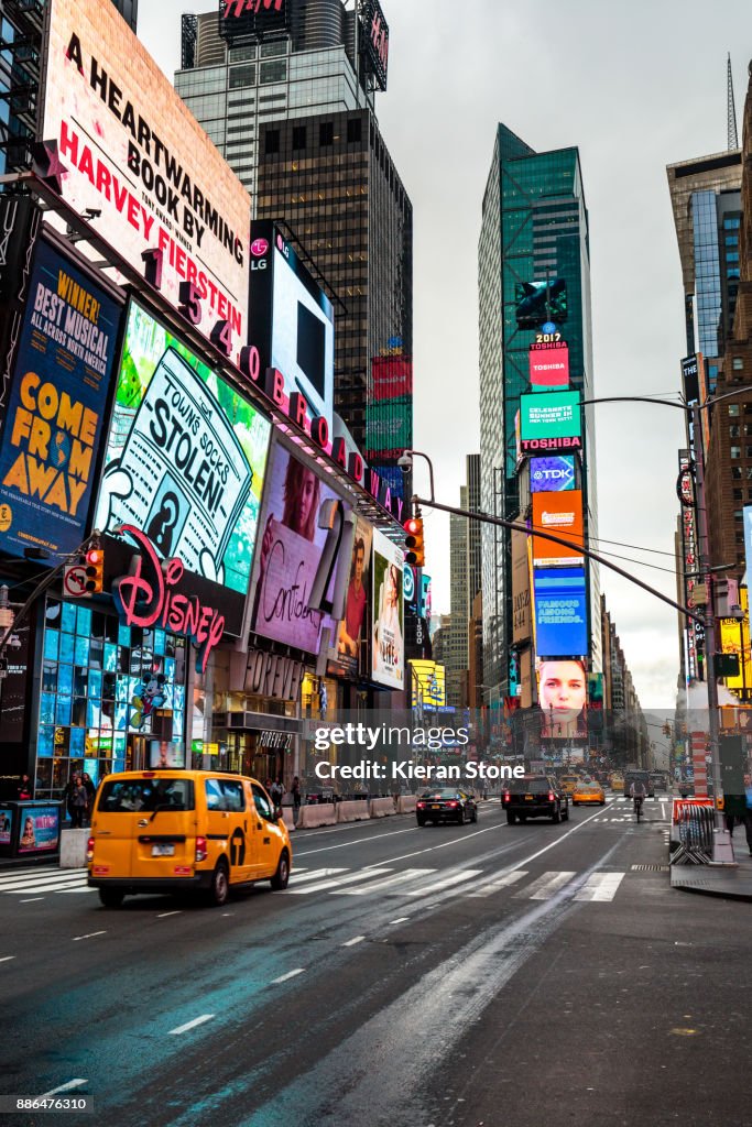 Ltimer Square Time Square High-Res Stock Photo - Getty Images