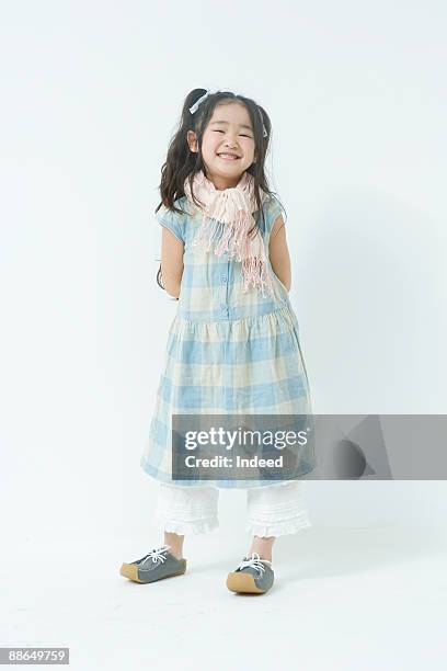 portrait of japanese girl (6-7 years) - 6 7 years photos - fotografias e filmes do acervo