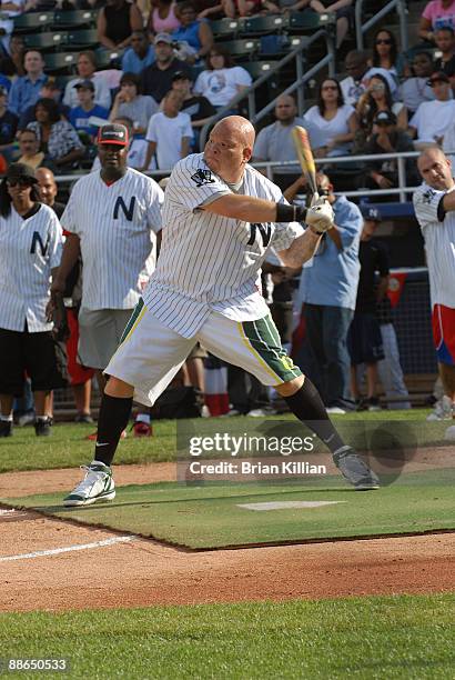 Def Jam's Sean Pecas plays in the 2009 Atlantic League all-star game and the Hot 97 vs. KISS-FM Celebrity Softball Showdown at Bears & Eagles...