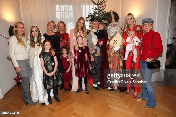 Princess Nadja Anna zu Schaumburg-Lippe, Maria Sottor, Nicki's.com and her daughter Vikctoria, Ulrike Ehrlich, Sylvia Walker and her daughter Mara...