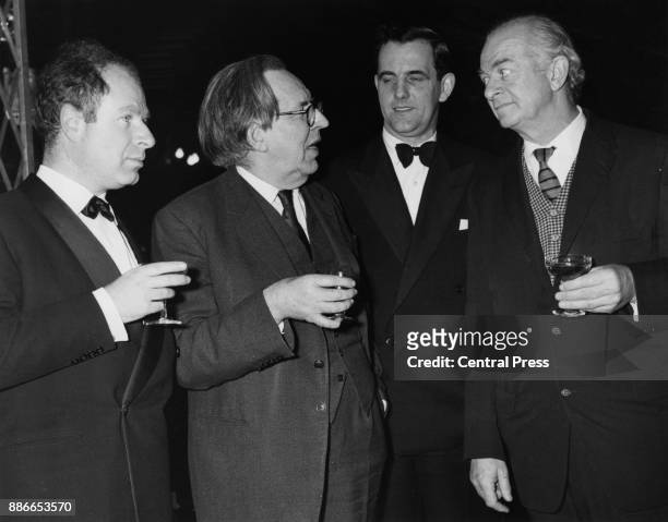 Top physicists attend the British premiere of the Friedrich Dürrenmatt play 'The Physicists' at the Aldwych Theatre in London, 9th January 1963. From...