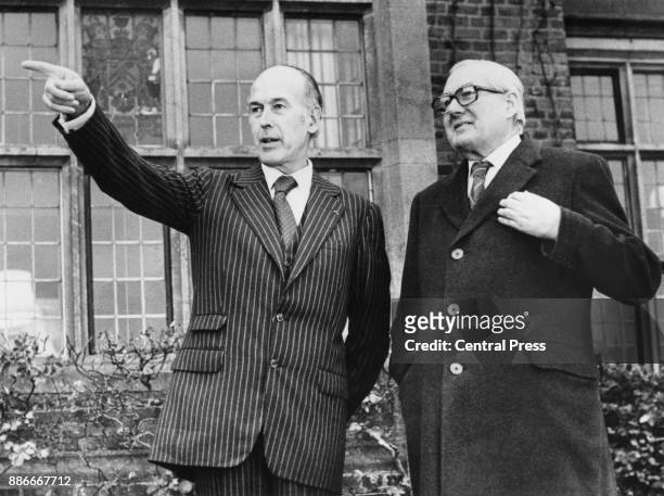 British Prime Minister James Callaghan receives French President Valéry Giscard d'Estaing as a guest at Chequers, the Prime Minister's residence in...