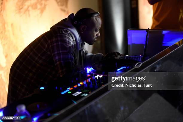 Jermaine Dupri performs onstage at Wynwood Walls Presents: humanKIND 2017 at Wynwood Walls on December 5, 2017 in Miami, Florida.