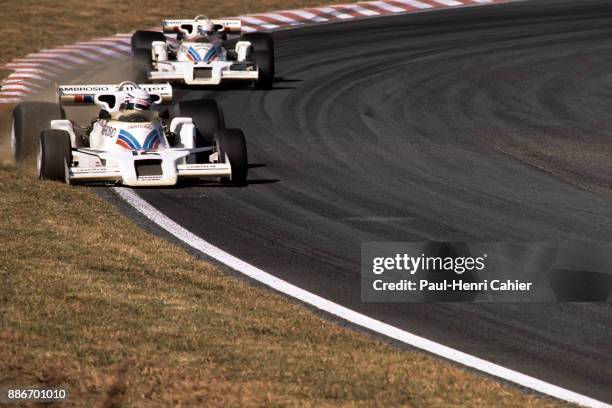 Riccardo Patrese, Alan Jones, Shadow-Ford DN8, Grand Prix of Japan, Fuji Speedway, 23 October 1977. Ricardo Patrese ahead of teammate Alan Jones in...