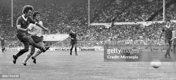 Liverpool 3-1 Arsenal, Charity Shield match at Wembley Stadium, Saturday 11th August 1979. Terry McDermott makes sure of the Charity Shield with his...