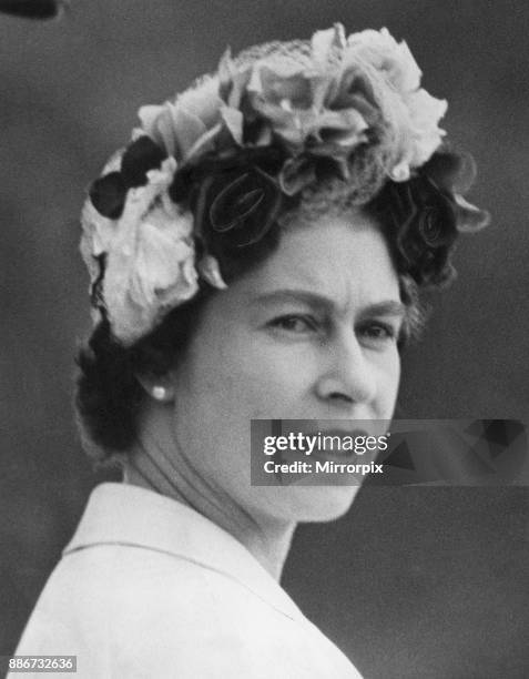 Queen Elizabeth II pictured during two day visit to the welsh capital, Cardiff, Wales, Saturday 6th August 1960. Out Picture Shows The Queen at Welsh...