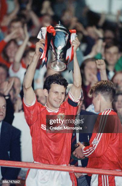 Youth Cup Final Second Leg match at Old Trafford. Manchester United 3 v Crystal Palace 2 . Ryan Giggs celebrates with the trophy after the match....