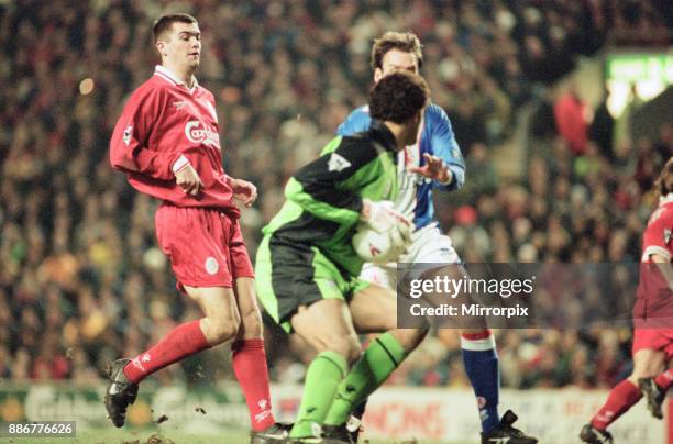 Liverpool 2-1 Middlesbrough, League Cup semi final 1st leg match at Anfield, Tuesday 27th January 1998. Steve Harkness, David James.