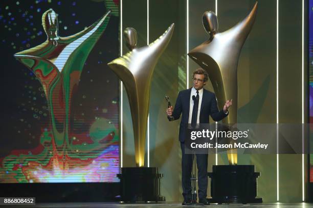 Simon Baker wins the Trailblazer Award during the 7th AACTA Awards Presented by Foxtel | Ceremony at The Star on December 6, 2017 in Sydney,...