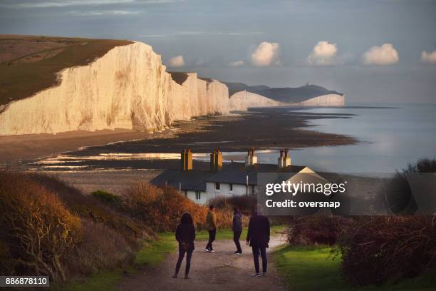 england coastal path - south downs imagens e fotografias de stock