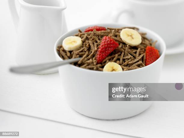 close up of healthy cereal - kli bildbanksfoton och bilder