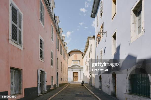 traditional street with window shutters, chambery, rhone-alpes, france - dead end stock-fotos und bilder