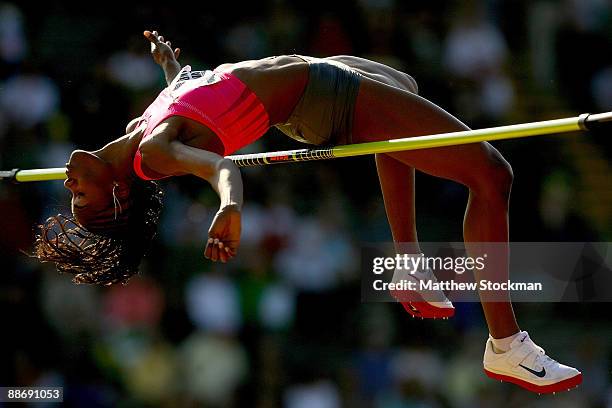 Chaunte Howard competes in the high jump final during the USA Outdoor Track & Field Championships at Hayward Field on June 25, 2009 in Eugene,...