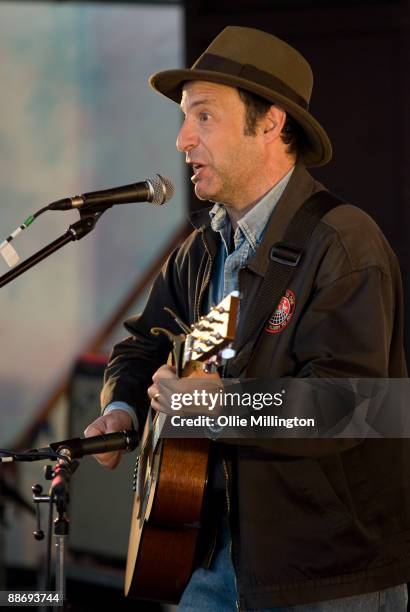 Will Kaufman, professor of American Literature and culture at the University of Central Lancashire, giving his lecture/performace 'Woody Guthrie;...