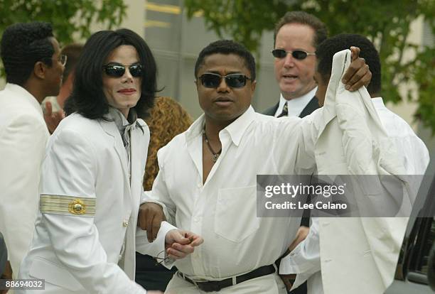 Michael Jackson Brother Randy 489 Michael Jackson Pretrial Proceedings Stock Photos, High-Res ...