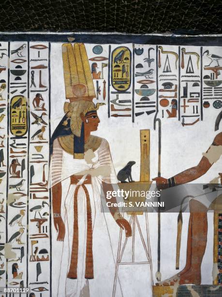 Egypt, Thebes - Luxor - Valley of the Queens. Tomb of Nefertari. Annex to antechamber. Mural paintings. Queen before divine scribe Thoth