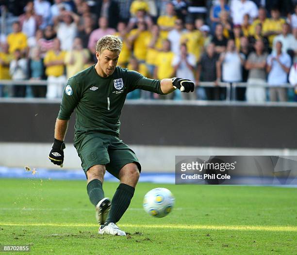 Joe Hart of England scores from the penalty spot during the UEFA U21 European Championships Semi-Final match between England and Sweden at the Gamia...