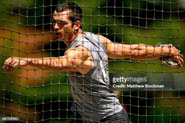 Michael Marsh competes in the decathlon discus event during the USA Outdoor Track & Field Championships at Hayward Field on June 26, 2009 in Eugene,...
