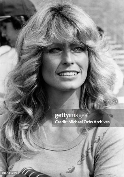 Farrah Fawcett competes in the Tennis portion of 'The Battle Of The Network Stars that aired on November 13, 1976 in Los Angeles, California.