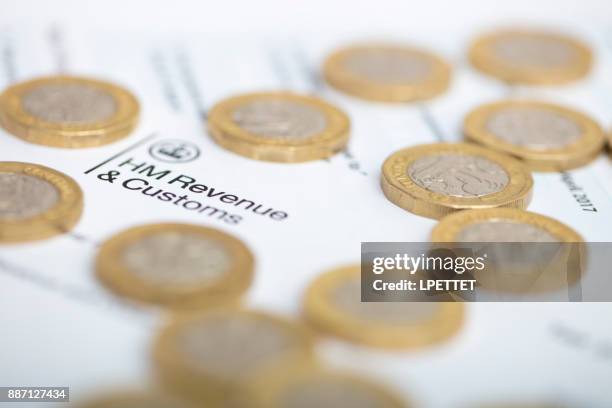 uk inland revenue belastingformulier - hm revenue and customs stockfoto's en -beelden