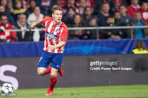 Antoine Griezmann of Atletico de Madrid runs with the ball during the UEFA Champions League 2017-18 match between Atletico de Madrid and AS Roma at...