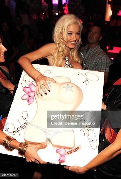 Holly Madison attends her PEEPSHOW welcoming party at Prive Las Vegas on June 26, 2009 in Las Vegas, Nevada.