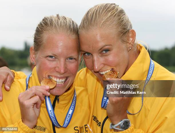 Josefin Nordloew and Sofia Paldanius of Sweden pose after the medal ceremony of the K2 1000m womens final during the Canoe Sprint European...