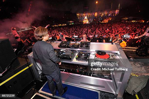 Producer Paul Oakenfold spins at the 13th annual Electric Daisy Carnival electronic music festival on June 26, 2009 in Los Angeles, California.