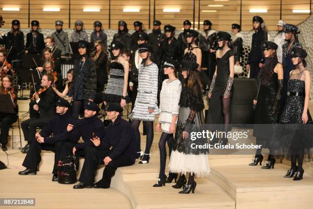 Model Kaia Gerber, daughter of Cindy Crawford during the Chanel "Trombinoscope" collection Metiers d'Art 2017/18 show at Elbphilharmonie on December...