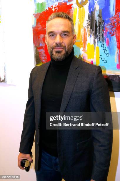 Actor Philippe Bas attends painter Caroline Faindt Exhibition Opening at "L'Espace Reduit" on December 6, 2017 in Paris, France.