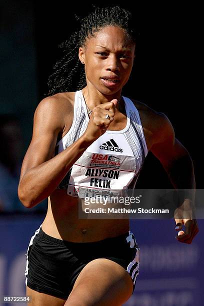 Allyson Felix competes in the first round of the 200 meter event during the USA Outdoor Track & Field Championships at Hayward Field on June 27, 2009...