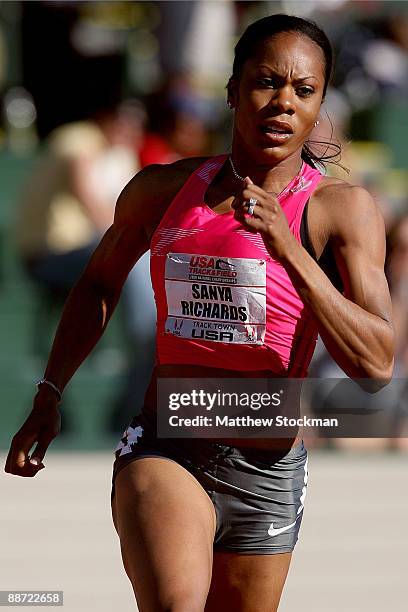 Sanya Richards competes in the 400 meter final during the USA Outdoor Track & Field Championships at Hayward Field on June 27, 2009 in Eugene, Oregon.