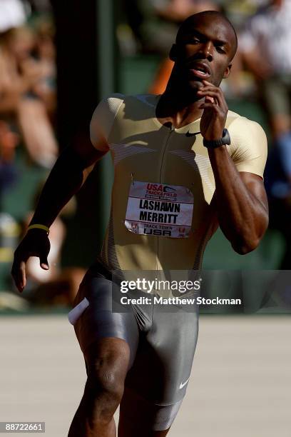 Lashawn Merritt competes in the 400 meter final during the USA Outdoor Track & Field Championships at Hayward Field on June 27, 2009 in Eugene,...