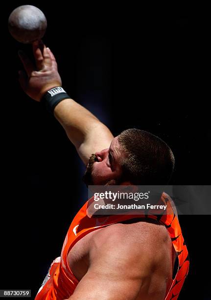 Christian Cantwell throws during the shot put competition during day 4 of the USA Track and Field National Championships on June 28, 2009 at Hayward...