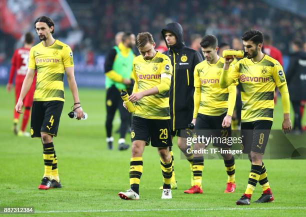 Neven Subotic of Dortmund, Marcel Schmelzer of Dortmund, Julian Weigl of Dortmund, Christian Pulisic of Dortmund and Nuri Sahin of Dortmund look...