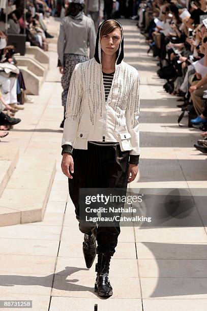 Model walks the runway during the Masatomo fashion show at Paris Fashion Week Menswear Spring/Summer 2010 at Hotel Saint-James & Albany on June 28,...